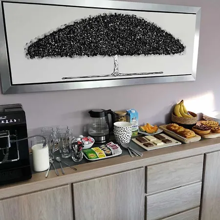 بيت ضيافة Lanonweye وايمس